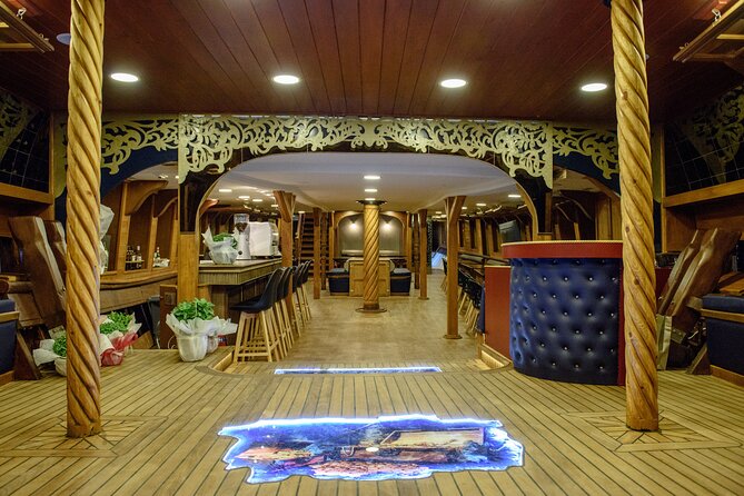 Barco De Pirata Cruise at 3 Islands in Greece - Plati and the final swim