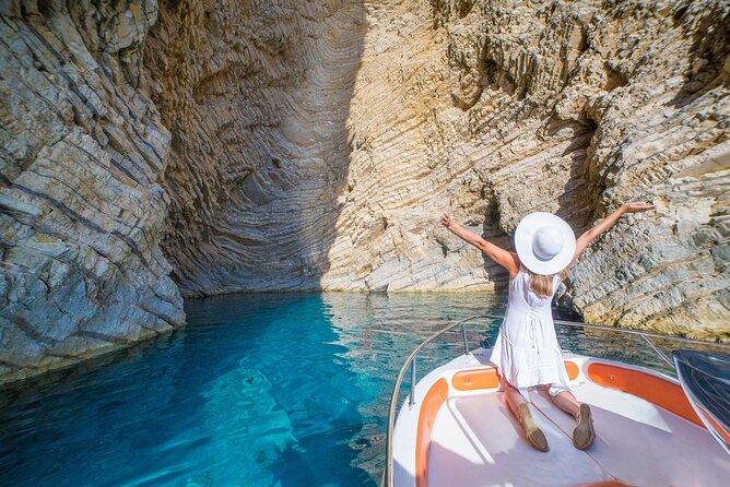 Best Corfu Beach Tour for Cruise Guests: Paleokastritsa & Glyfada - The vehicle and driver make the difference