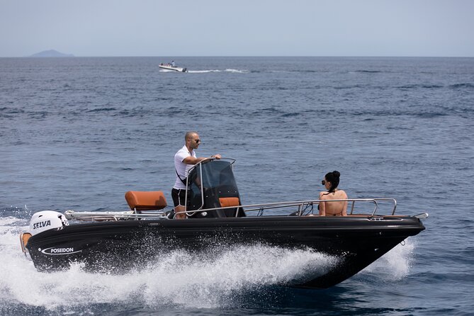 Boat Rental in Santorini License Free - Who will get the most from this rental?