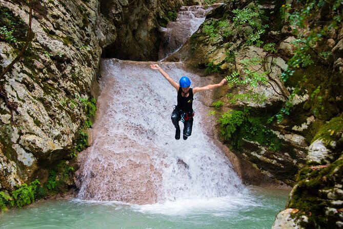 Canyoning Experience in Neda for Beginners - Who should book this beginner route