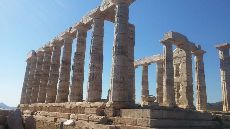 Cape Sounion with Official Guide to the Temple of Poseidon - The guides and the style of commentary