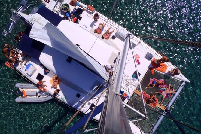 Catamaran Full Day Cruise: Poliegos - Kleftiko - Kalogries Bay and the first swim