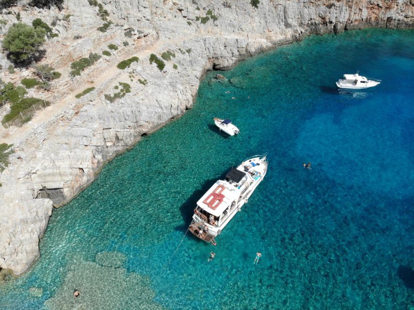 Chania: Menies Beach & Chironisia Bay Cruise with Snorkeling - Cruising the Rodopou Peninsula