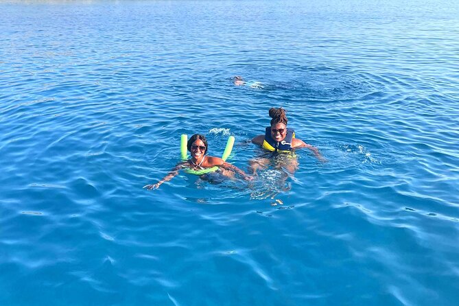 Chania: Morning Catamaran Cruise with Premium Lunch & Drinks - Small details that improve the experience