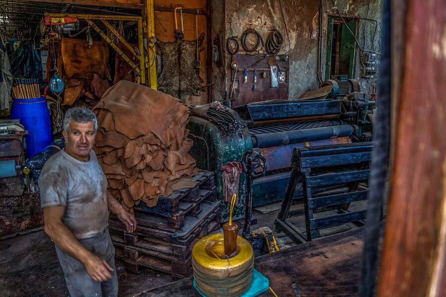 Chania: Sightseeing & Tastings Tour - Ending with mezedes, raki, and wine