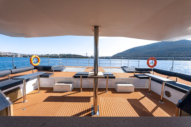Comfort Max Catamaran Caldera Cruise with BBQ and Drinks - Indian Rock and the Venetian Lighthouse