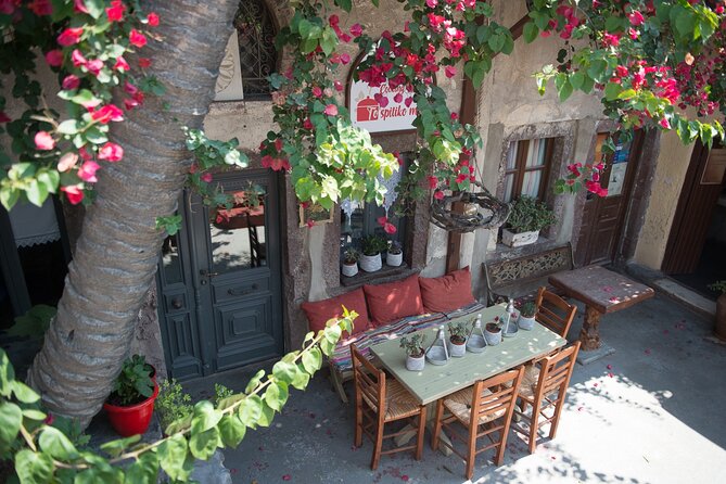 Cooking Class in Traditional cave house in Santorini! - What happens during the three-hour class