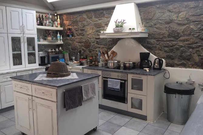 Cooking Classes in Mykonos Greece - Learning from the hosts, not just the recipes