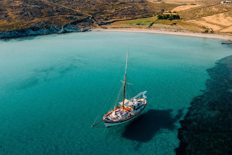 Corfu: Blue Lagoon and Cave Cruise with Drinks and Lunch - What you eat and drink during the day
