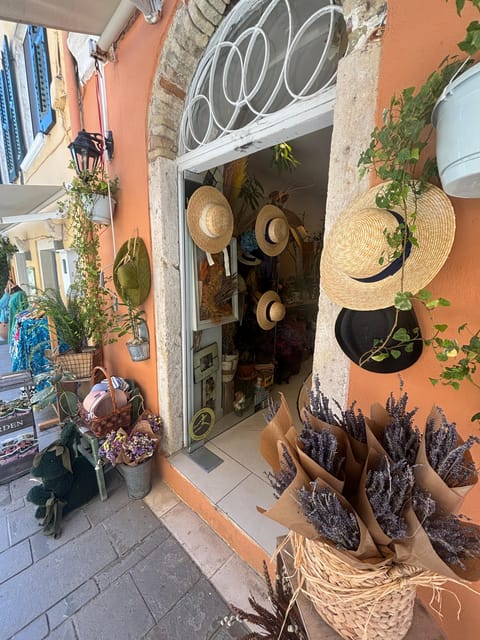 Corfu: Dog Sightseeing Tour - Walking through Saint Spiridon church and the Esplanada