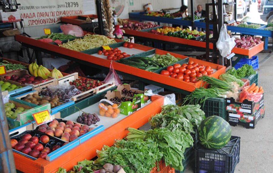 Corfu Town: Guided Walking Tour and Local Food Tastings - St. Spyridon Church and Corfu’s living traditions