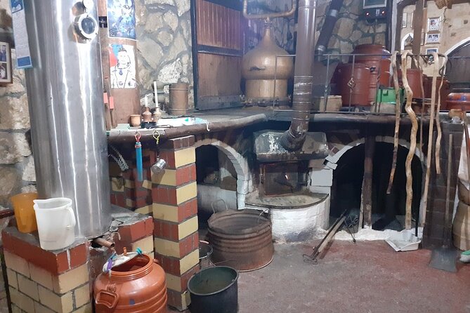 Cretan Wines & Olive oil tour - The treasures of Crete - Thrapsano: pottery from the Minoan tradition