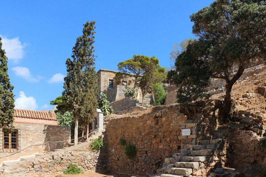 Crete: Day Trip to Agios Nikolaos and Spinalonga Island - Pickup, coach comfort, and the long return