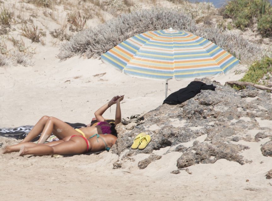 Crete: Elafonisi Pink Beach Excursion - Four hours at Elafonisi Beach