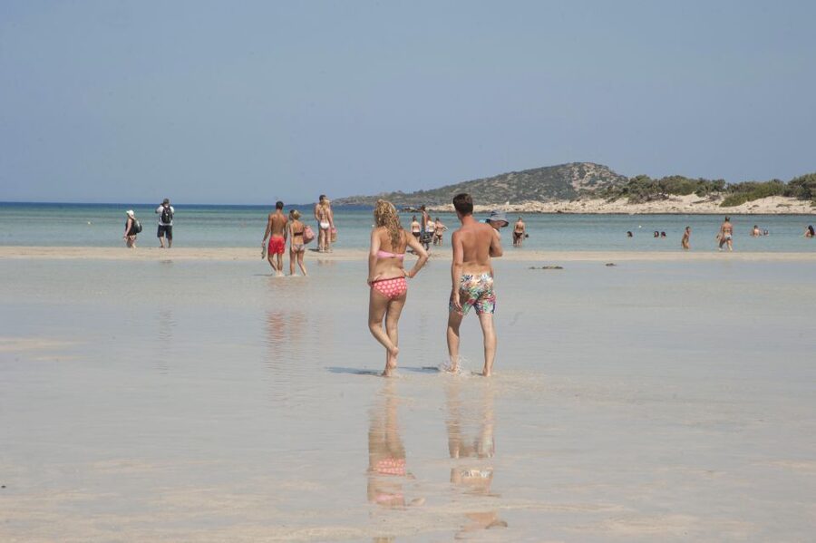 Crete: Elafonisi Pink Beach Excursion - The early pickup from Crete’s north coast