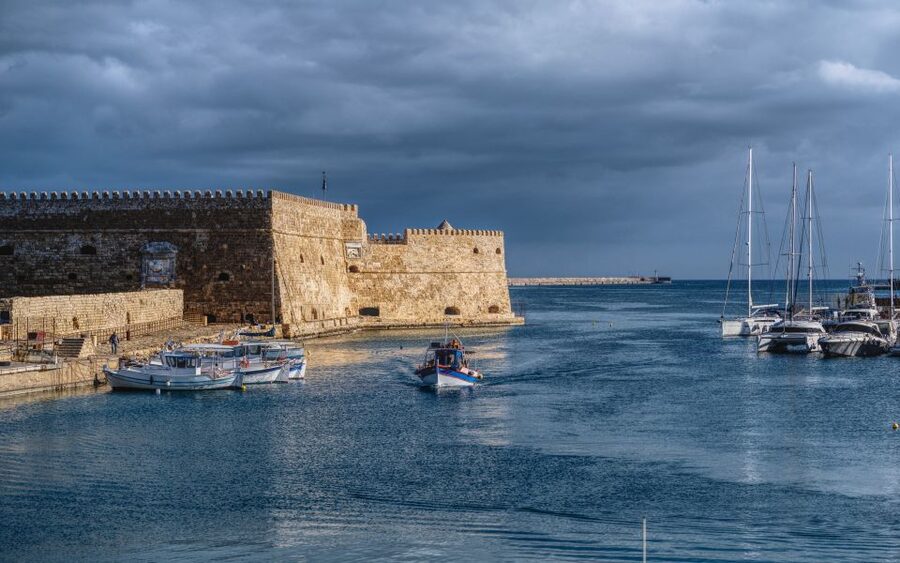 Crete: Heraklion Center, Local Market and Creta Aquarium - Families, older visitors, and practical comfort