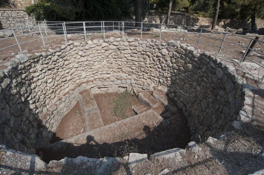 Crete: Knossos Palace and Lassithi Plateau Day Tour - What to bring and how to make the day easier