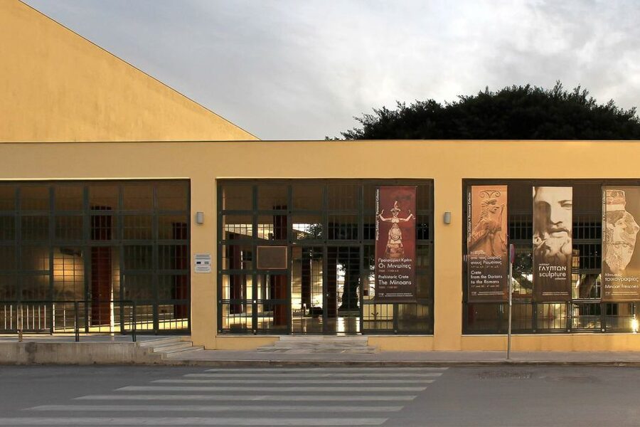 Crete: Knossos Palace and Museum E-Tickets with Audio Guides - What you see at the Palace of Knossos