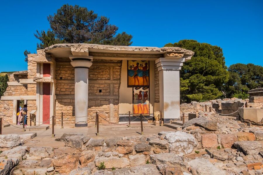 Crete: Knossos Palace Entry Ticket with Optional Audio Guide - Why Knossos matters in Crete