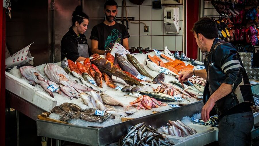 Crete: Knossos Palace, Heraklion City, Market Guided Tour - Knossos before Heraklion: a sensible first stop