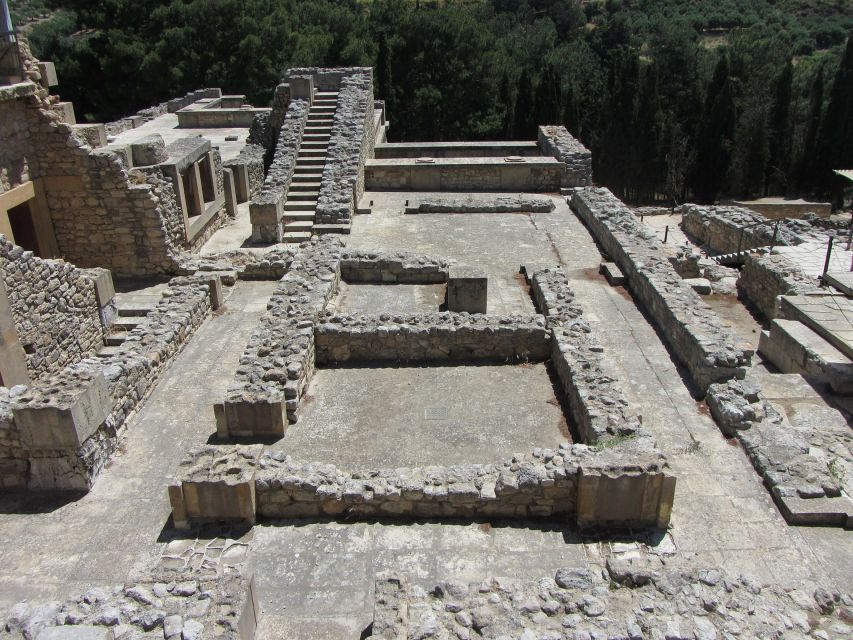 Crete: Knossos Palace & Heraklion Guided Tour - Walking from Daidalou Street to Koules Fortress