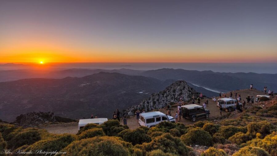 Crete: Land Rover Safari with Sunset Viewing, Dinner, & Wine - The high viewpoint and sunset with Prosecco