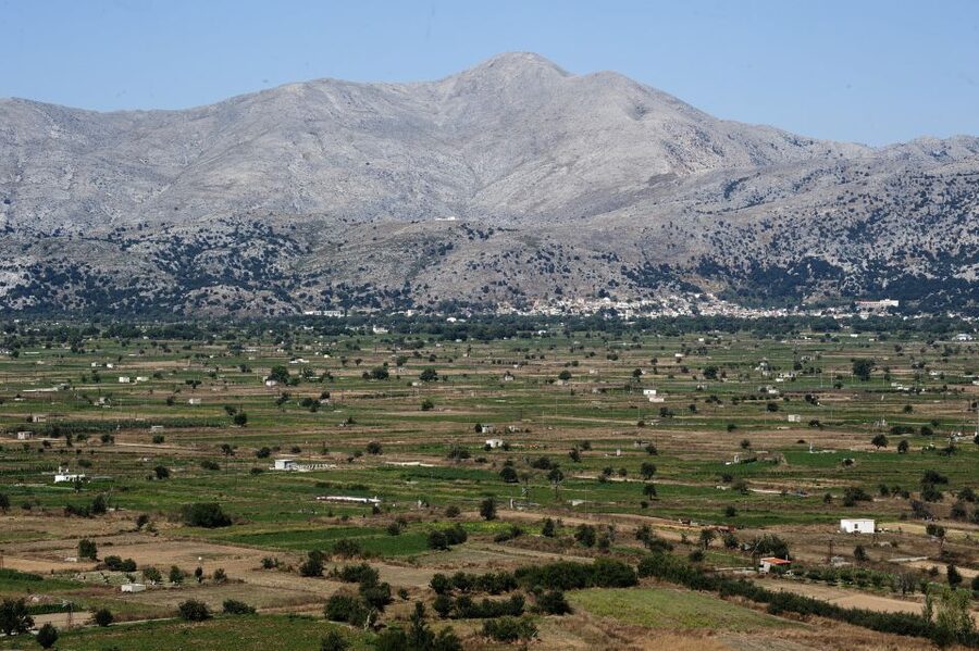 Crete: Lassithi Plateau & Kera Monastery Tour with Ceramics - The Lassithi Plateau, windmills, and Venetian drainage channels