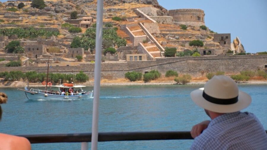 Crete: Mirabello Bay Cruise with Onboard Cocktail - The slow cruise along Mirabello Gulf
