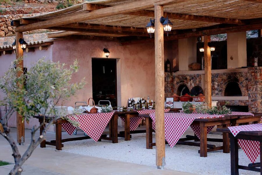 Crete: Road-trip to Lasithi Plateau & Olive Mill Farm - The olive mill farm and the long lunch stop