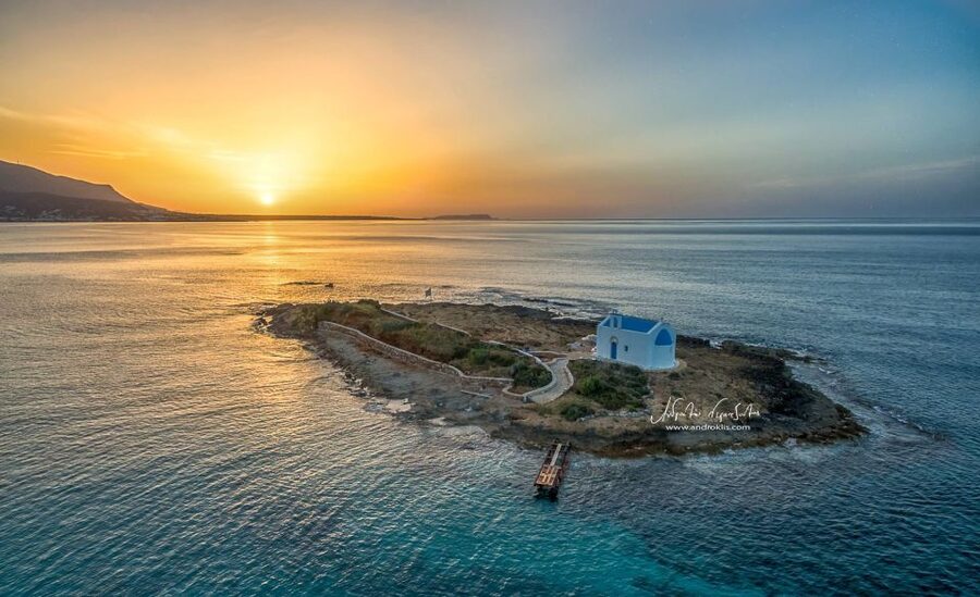 Crete: Snorkeling Boat Trip with Lunch and Transfer - Saint George Bay brings the clearest water and fish