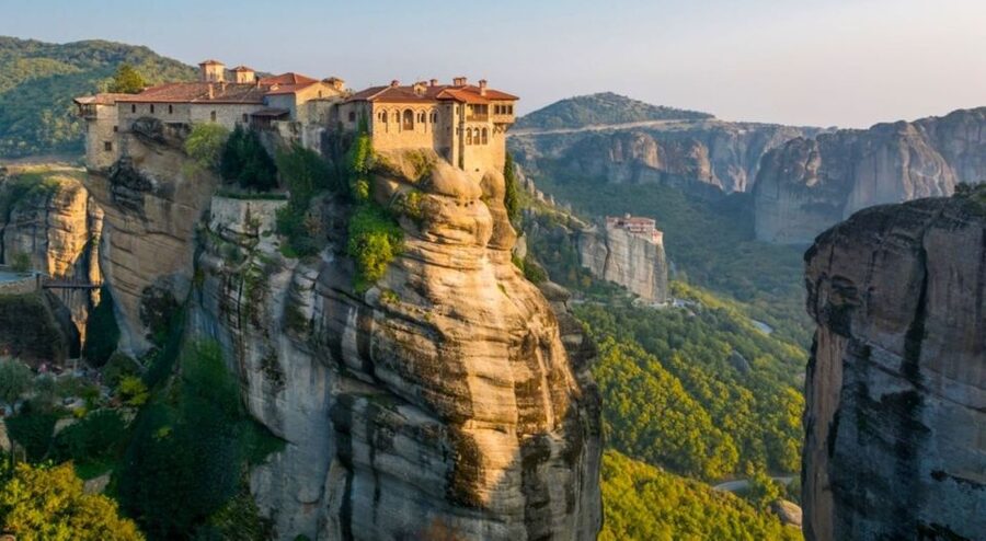 Delphi and Meteora: 2-Day Bus Tour from Athens - Why this two-day route makes sense from Athens