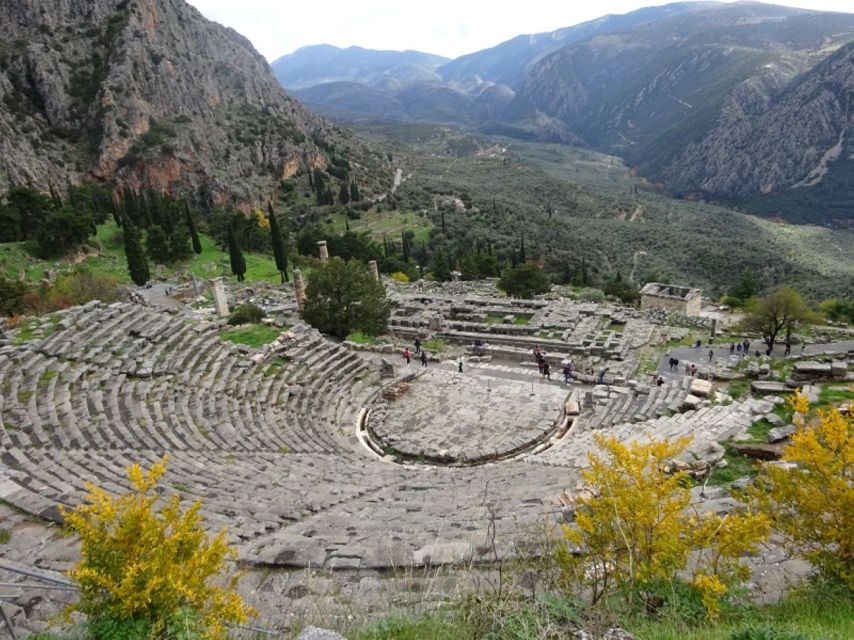 Delphi and Meteora: 2-Day Bus Tour from Athens - How the guides shape the experience