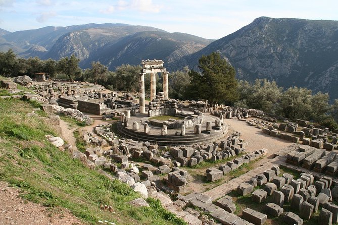 Delphi Day tour for groups from Athens - The Ancient Town of Delphi