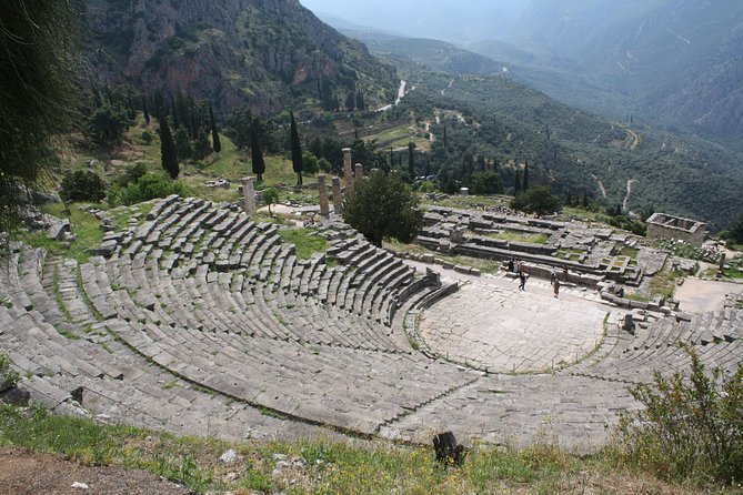 Delphi Full Day Private Tour from Athens - The road west through Livadeia and Mount Parnassus