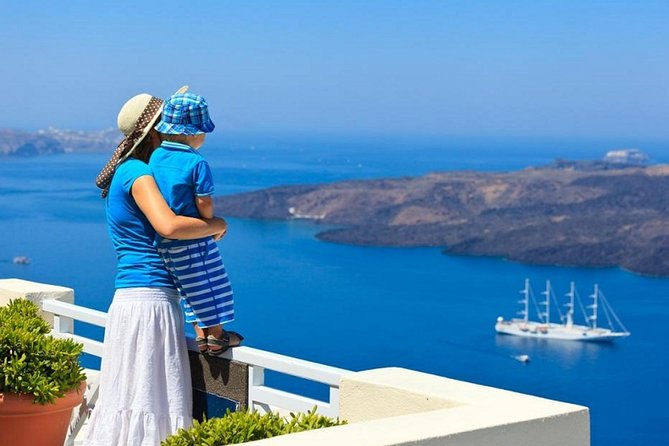 Discover Santorini in a Day- Private Tour 6 hours - What the guide adds to the day