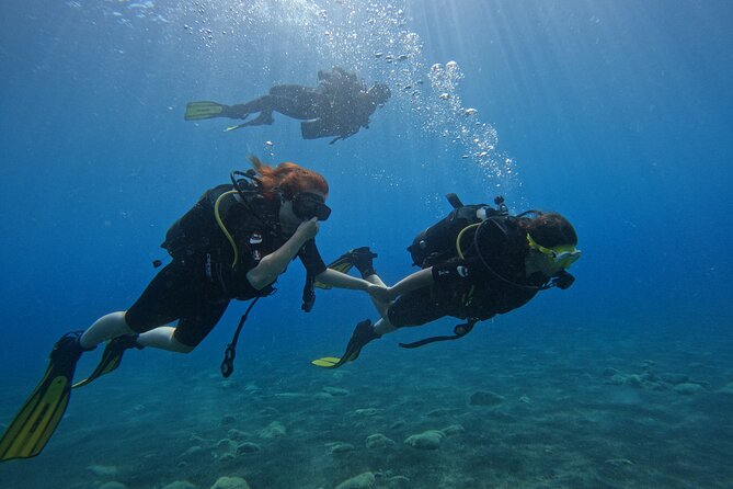 Discover Scuba Diving in Santorini - Your first breaths underwater