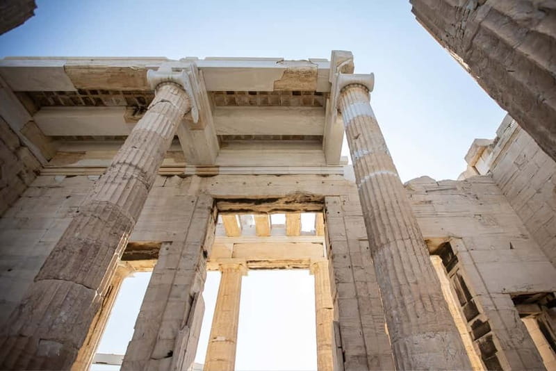 Early Morning Acropolis & Old Athens Guided Walking Tour - Descending into Anafiotika and old Athens