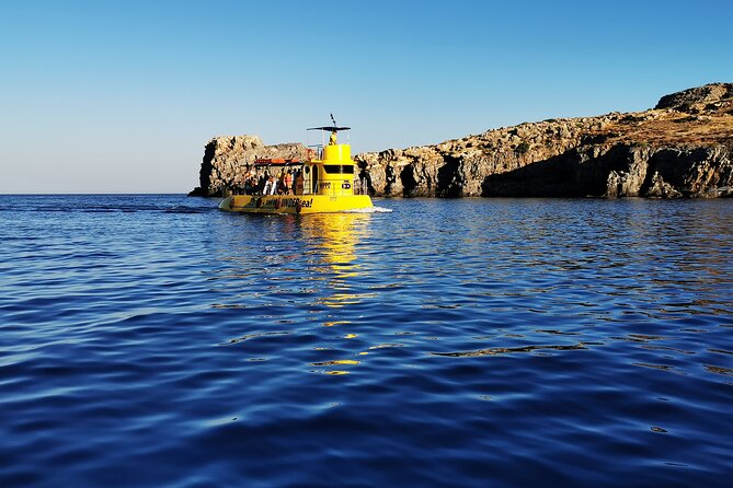 Explore Lindos Aboard the Hippo Submarine - Fish feeding near the Tomb of Kleoboulos