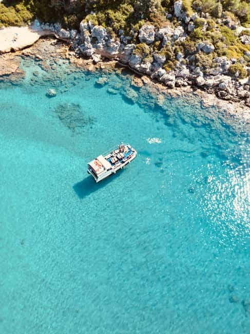 Faliraki: Yellow Sub Cruise to Anthony Quinn Bay & the Caves - The first cruise along the Rhodes coast