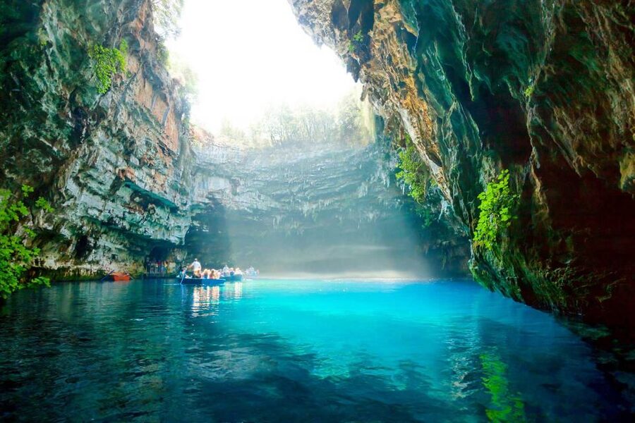 From Argostoli: Kefalonia Shore Excursion Highlights Tour - Antisamos Beach and the choice of Assos