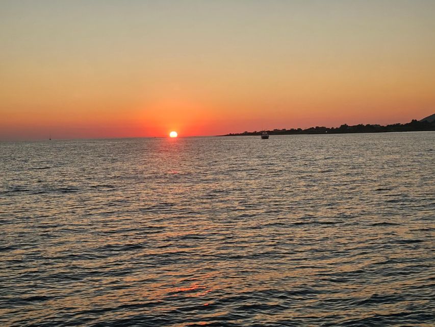 From Argostoli: Vardiani Island Sunset Cruise & Greek Meze - A four-hour evening from Argostoli
