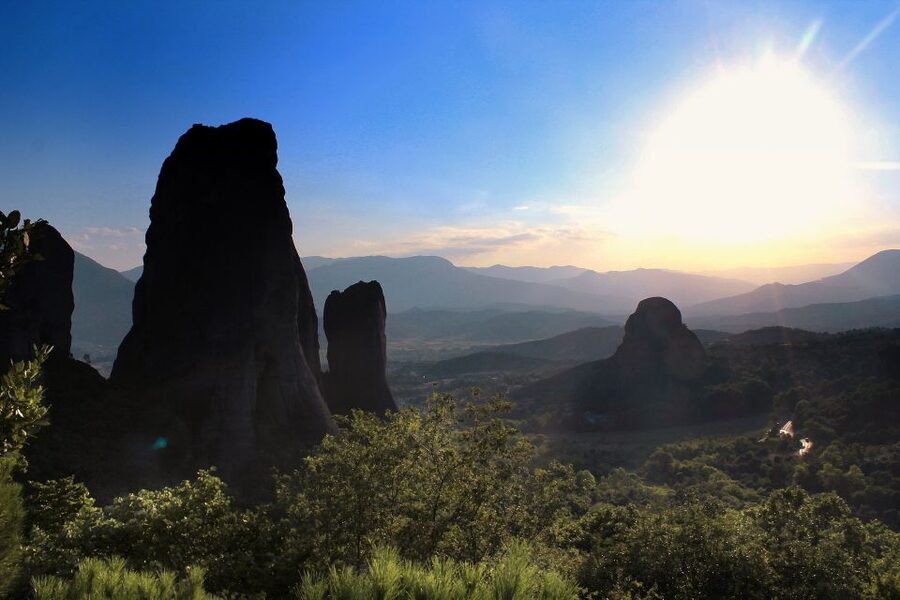 From Athens: Delphi and Meteora 2-Day Tour with Hotel - Delphi and the sanctuary of Apollo