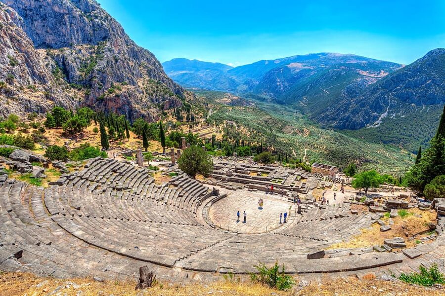 From Athens: Private Delphi and Thermopylae Guided Day Trip - Key points to know before booking