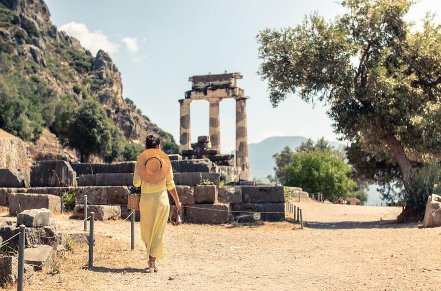 From Athens: Private Delphi and Thermopylae Guided Day Trip - Why this Athens day trip works