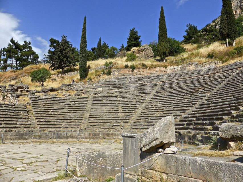 From Athens: Private Delphi and Thermopylae Guided Day Trip - Delphi Museum and its famous figures