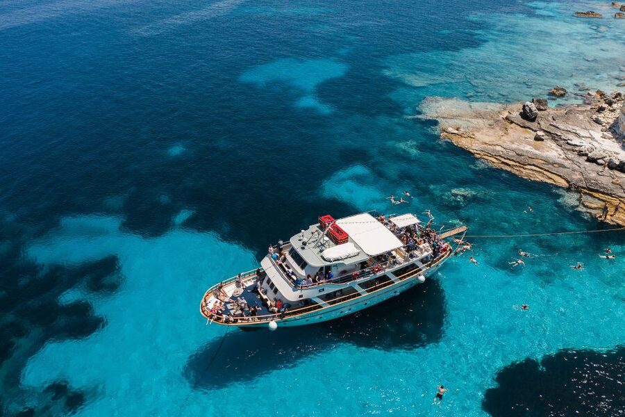 From Benitses/Lefkimmi: Paxos, Antipaxos & Caves Day Cruise - Swimming at Voutoumi Beach