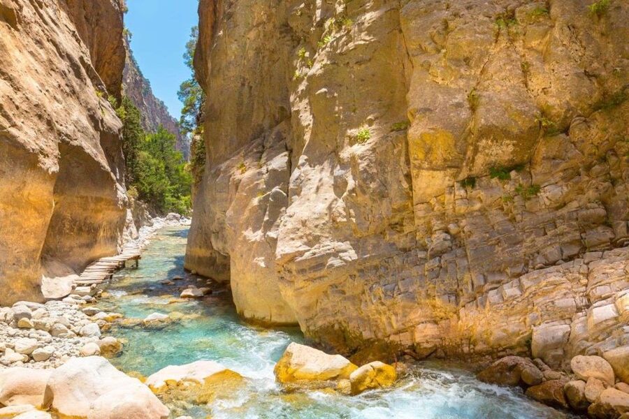 From Chania/Rethymno: Samariá Gorge Guided Hike with Pickup - The early pickup from Chania or Rethymno