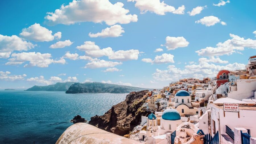 From Heraklion/Crete: Santorini Island Guided Day Trip - Oia: beautiful, crowded, and short on time