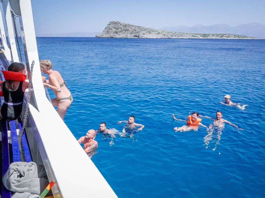 From Heraklion: Elounda, Kolokitha, and Spinalonga Boat Trip - How the transfer option changes the day