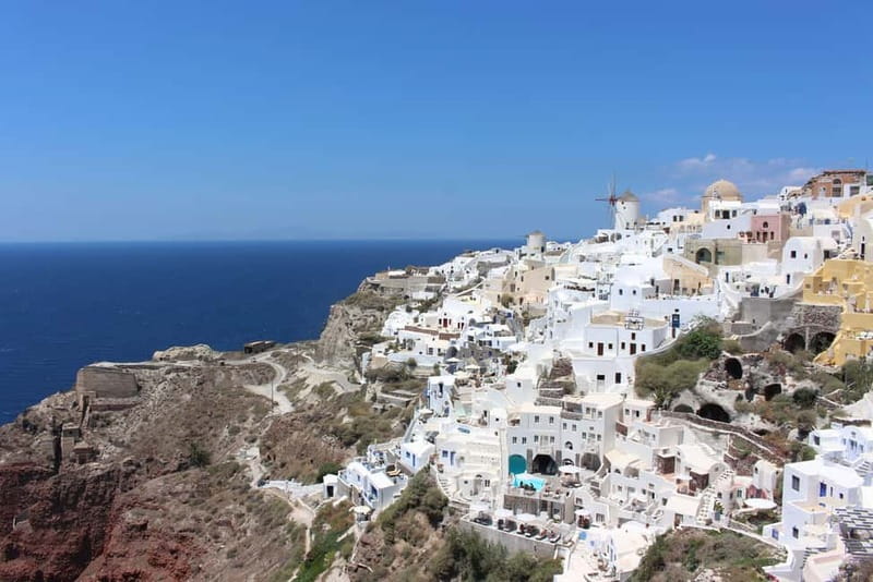 From Heraklion: Santorini Full-Day Tour by Boat - What the guide adds to a self-guided day